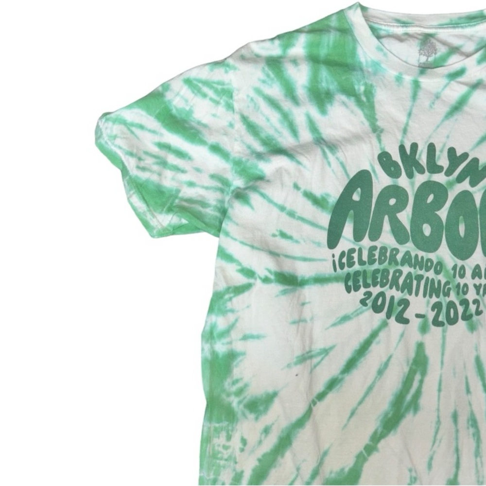 Vintage-Style Green Tie-Dye Arbor Collective Graphic T-Shirt 10 Years 2012–2022 - Picture 3 of 10